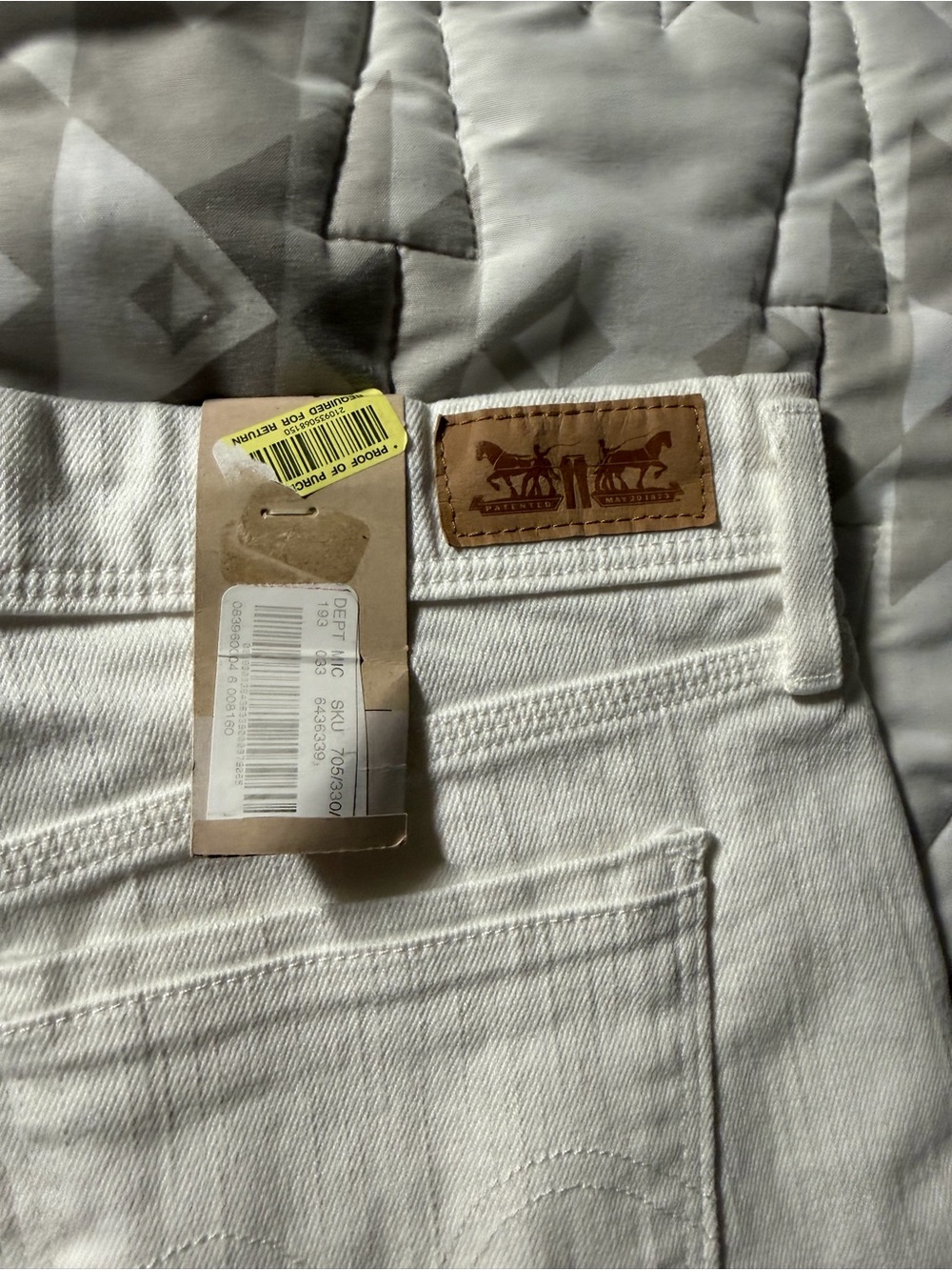 NEW Levi’s Shorts Size 6/W28 - Picture 4 of 4